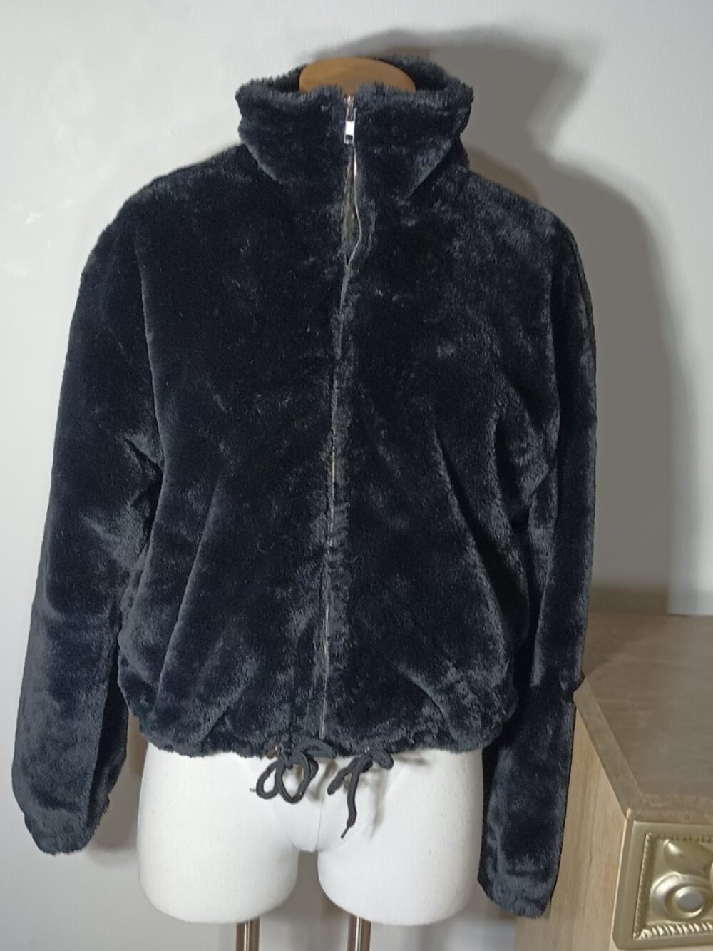 Missguided Black Faux Fur Jacket Women’s Size 4 / UK 8 EU 3 zip